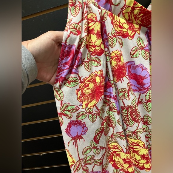 NWOT Floral Skirt with Red and Pink Roses - Picture 3 of 3